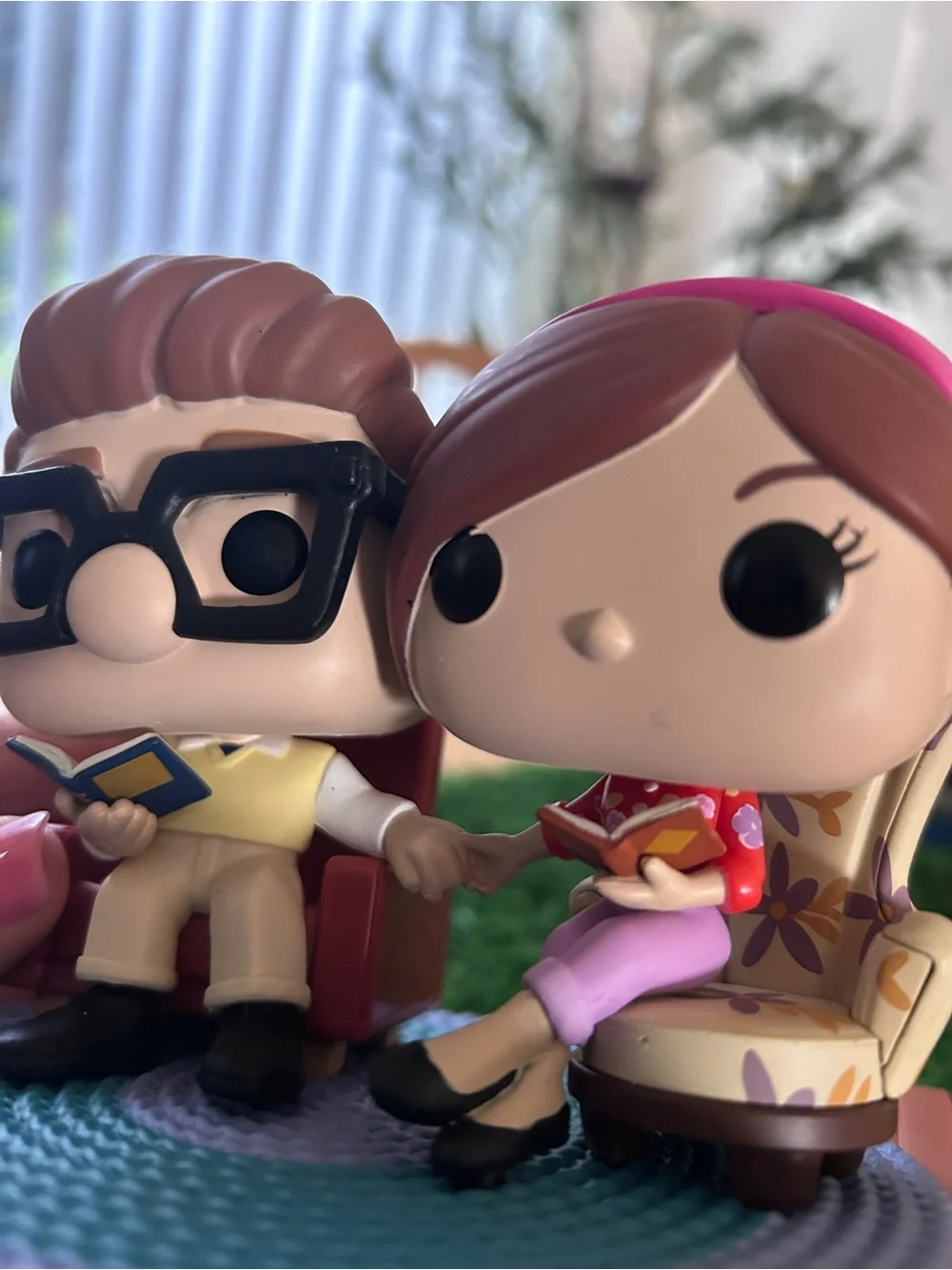 Funko Pop! Moment Disney Pixar Up Carl & Ellie Holding Hands Vinyl Figure No Box